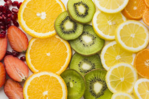 close-up-view-fruits-slices-concept