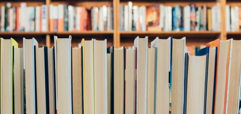 Exportaciones de libros aumentaron 2,4% en 2025, pasan la página y crecen 12,4% a febrero de 2026
